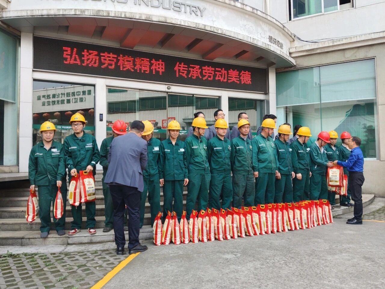 Z6��������ʱ(�й�)-�ٷ���վ